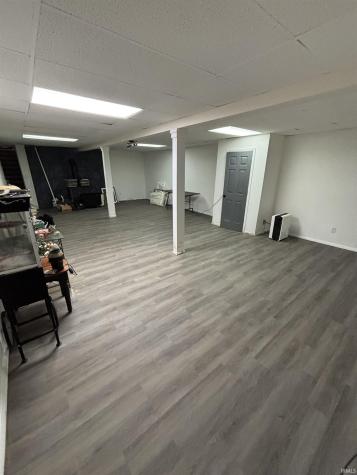 8203 Seward Lane Fort Wayne IN 46835