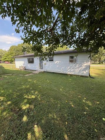 8203 Seward Lane Fort Wayne IN 46835