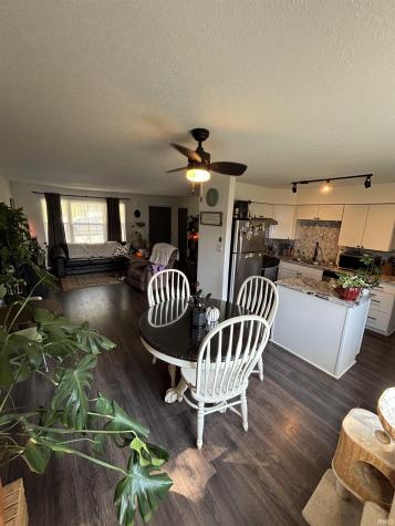 8203 Seward Lane Fort Wayne IN 46835