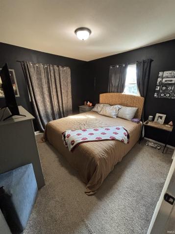 8203 Seward Lane Fort Wayne IN 46835