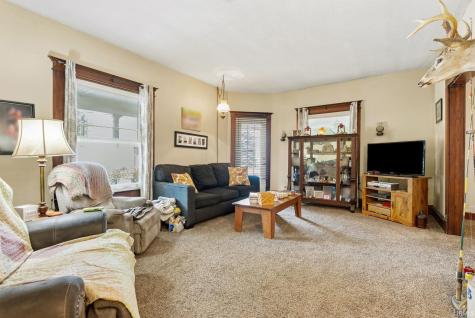 103 W Wayne Street Pierceton IN 46562