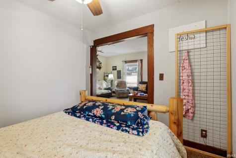 103 W Wayne Street Pierceton IN 46562