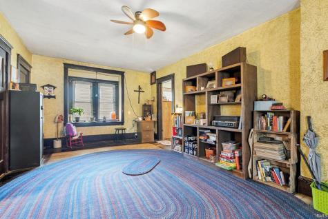 103 W Wayne Street Pierceton IN 46562