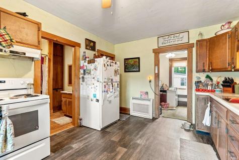 103 W Wayne Street Pierceton IN 46562