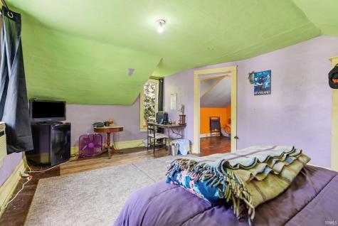 103 W Wayne Street Pierceton IN 46562