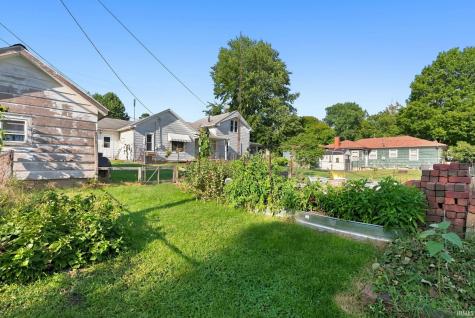 103 W Wayne Street Pierceton IN 46562