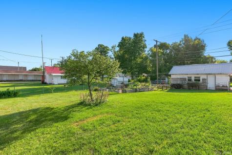 103 W Wayne Street Pierceton IN 46562