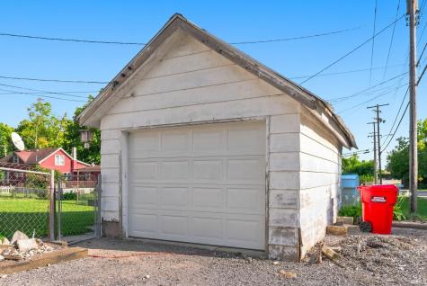 103 W Wayne Street Pierceton IN 46562