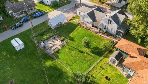 103 W Wayne Street Pierceton IN 46562