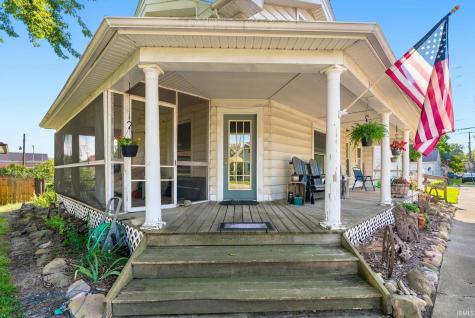 103 W Wayne Street Pierceton IN 46562