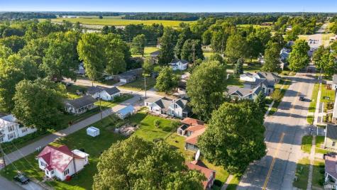 103 W Wayne Street Pierceton IN 46562