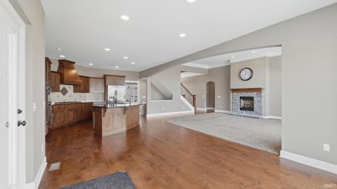 1568 White Coral Court Fort Wayne IN 46814
