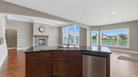 1568 White Coral Court Fort Wayne IN 46814