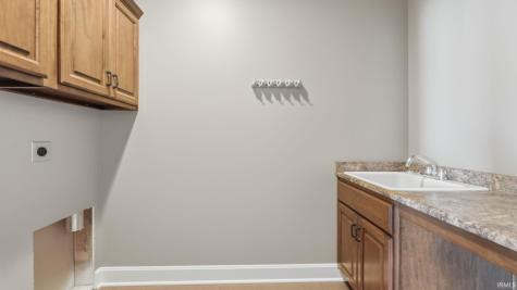 1568 White Coral Court Fort Wayne IN 46814