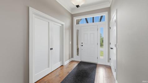 1568 White Coral Court Fort Wayne IN 46814