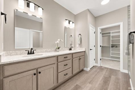2977 Casaluna Court Fort Wayne IN 46818
