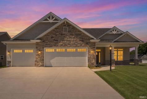 2977 Casaluna Court Fort Wayne IN 46818