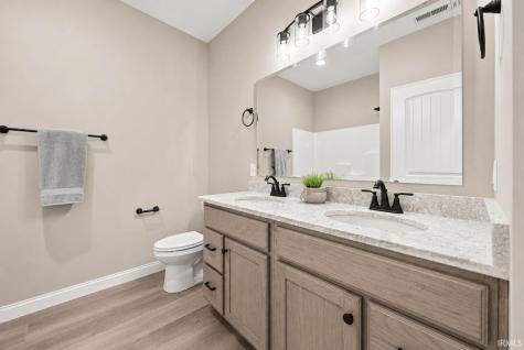 2977 Casaluna Court Fort Wayne IN 46818