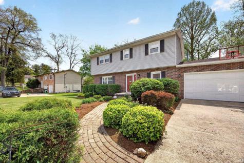 4021 W Glen Oaks Drive Bloomington IN 47403