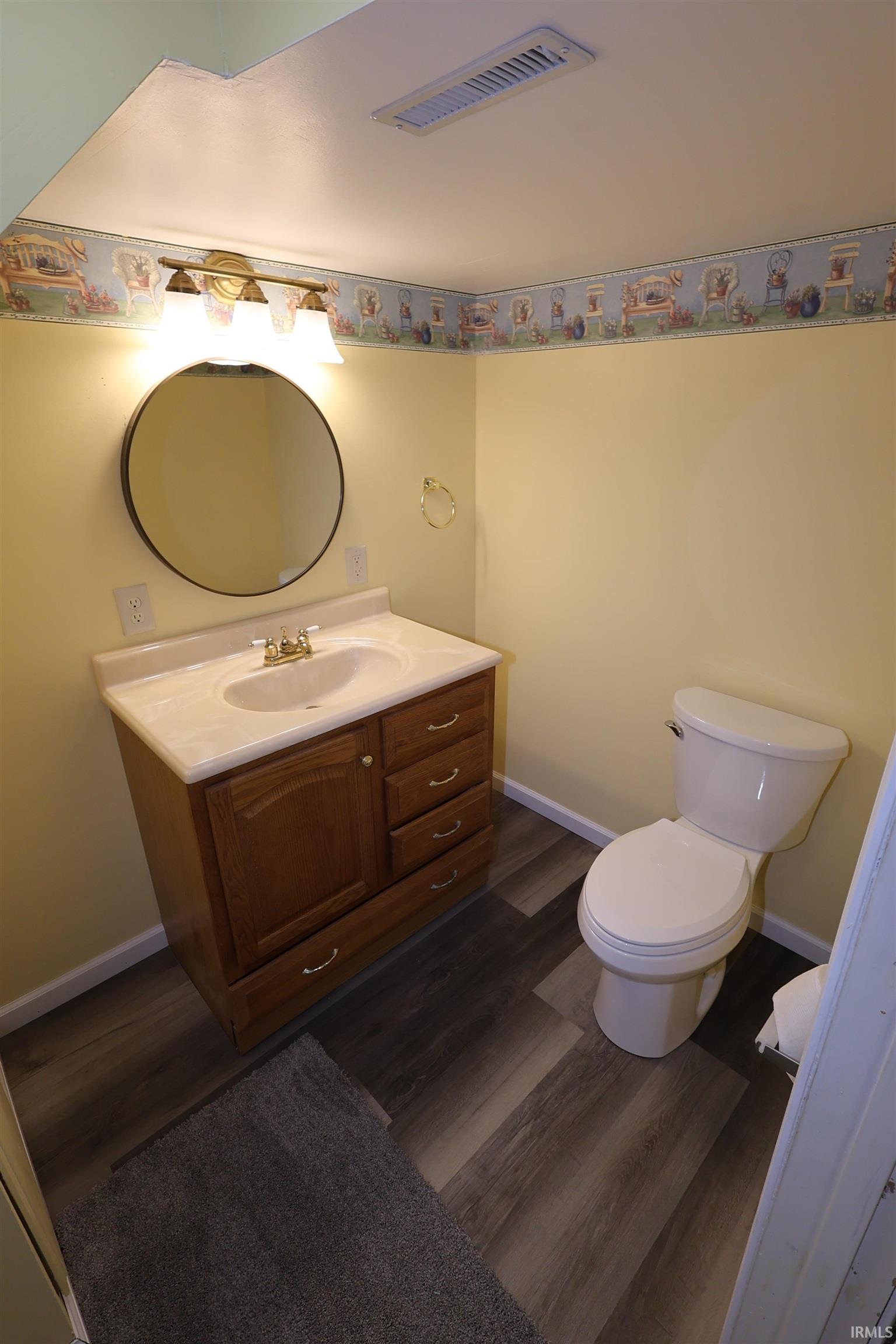 1323 W 200 S Warsaw IN 46580