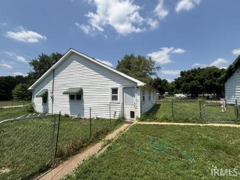 101 S Harrison Street Carthage IN 46115