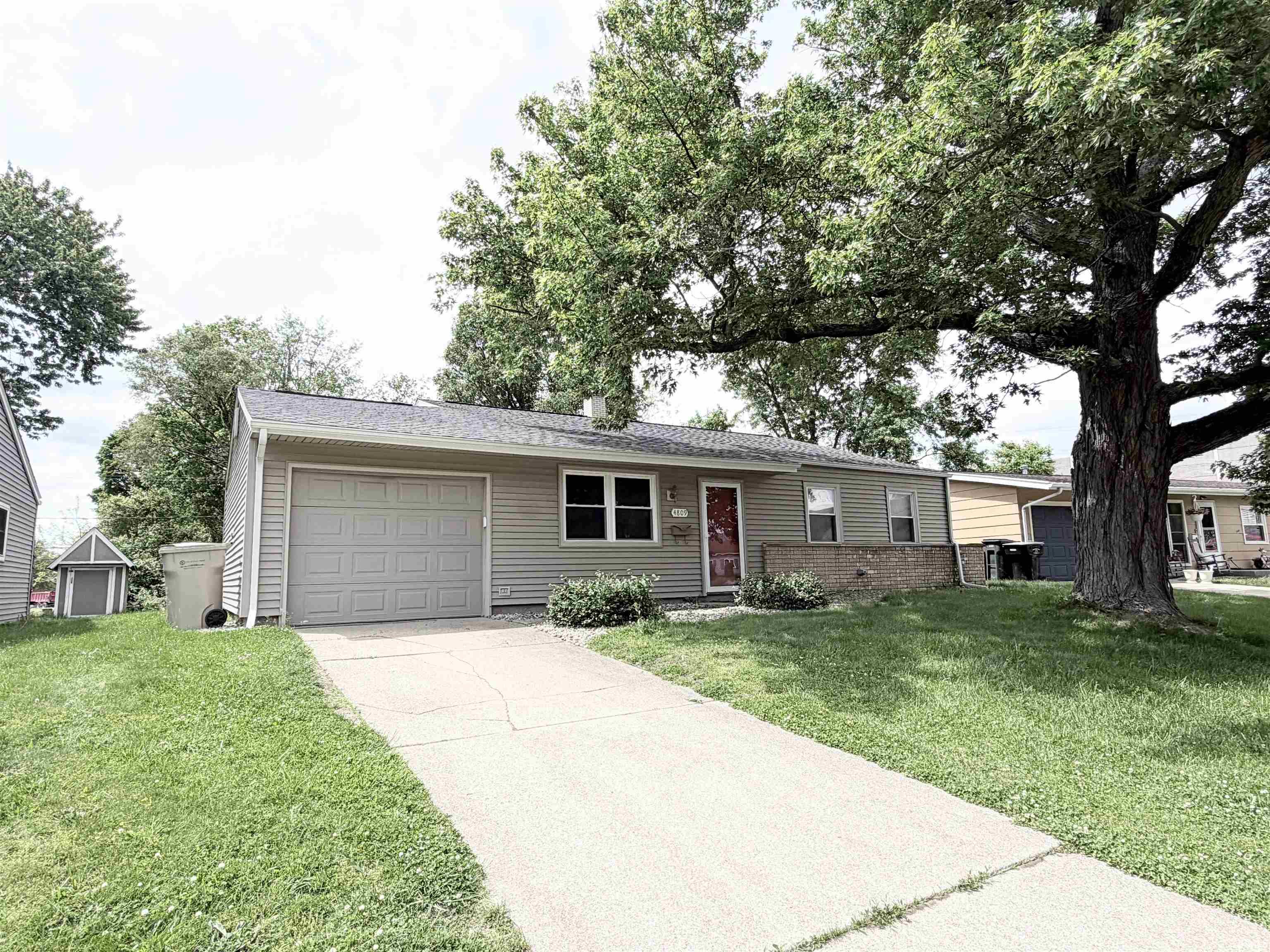 4809 Skye Court South Bend IN 46614