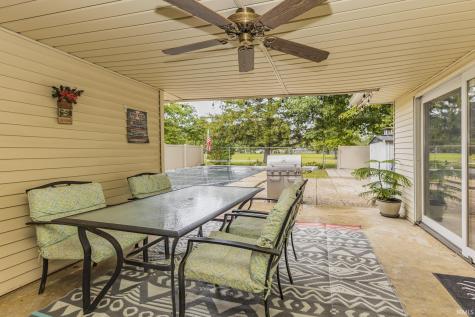 8904 W Lonebeech Drive Muncie IN 47304