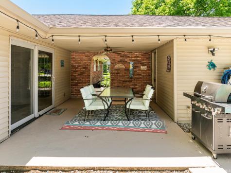 8904 W Lonebeech Drive Muncie IN 47304