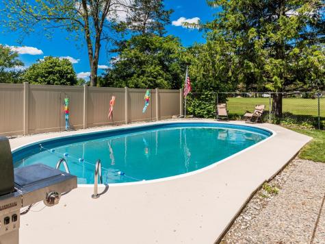 8904 W Lonebeech Drive Muncie IN 47304