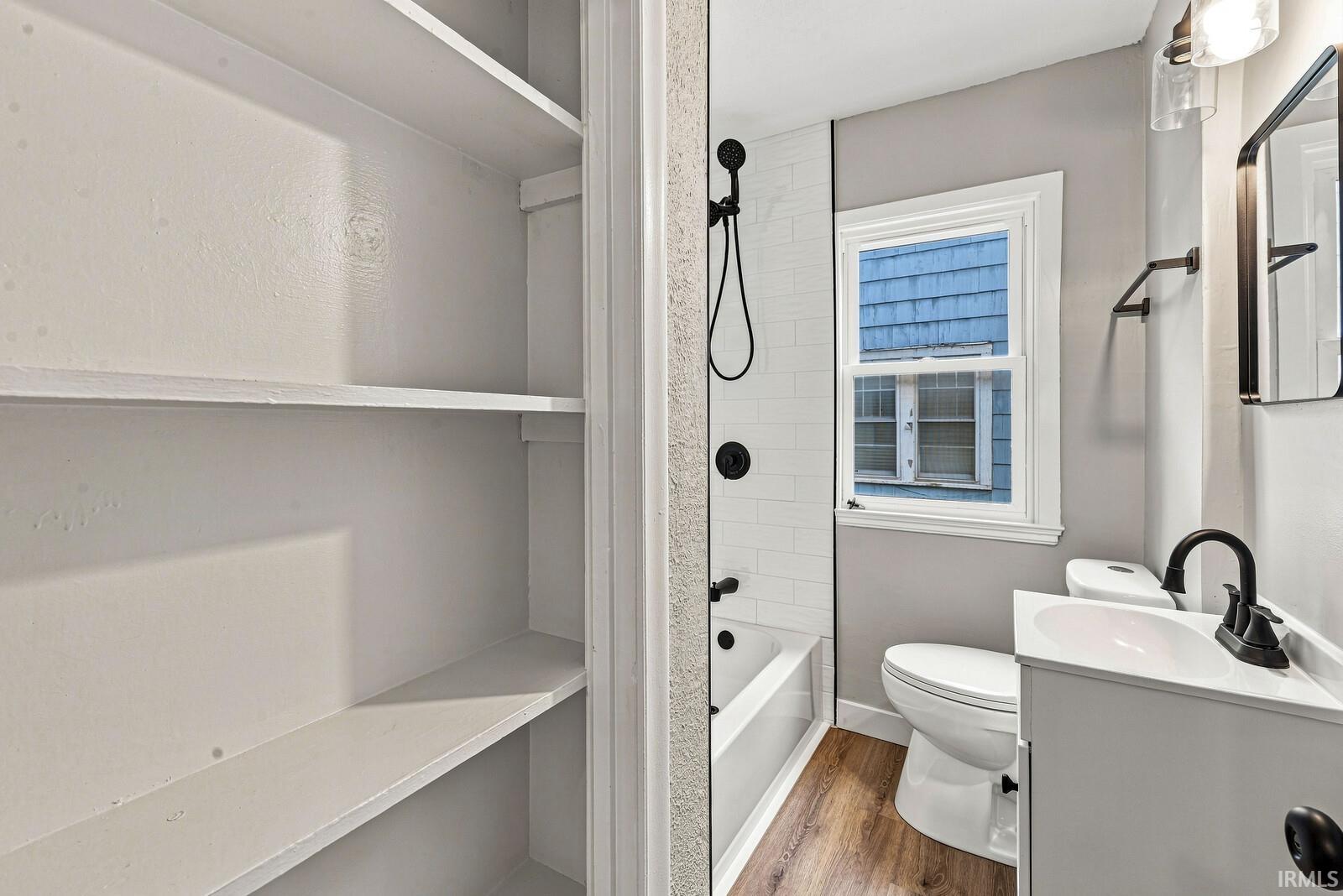 1216 Longfellow Avenue South Bend IN 46615