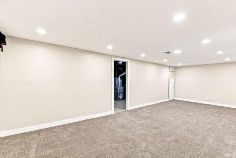1216 Longfellow Avenue South Bend IN 46615