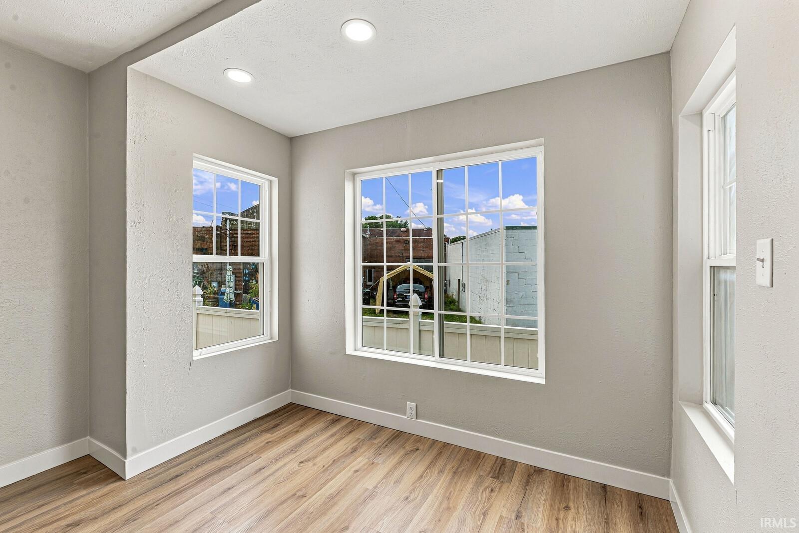 1216 Longfellow Avenue South Bend IN 46615