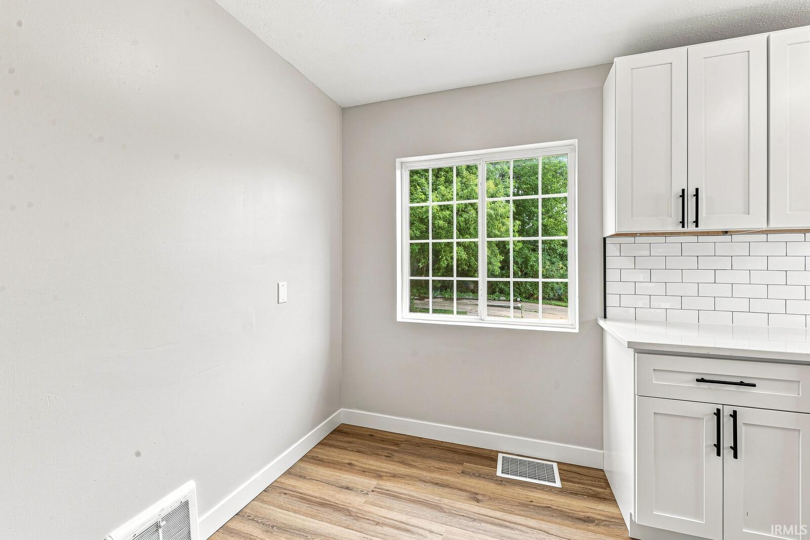 1216 Longfellow Avenue South Bend IN 46615