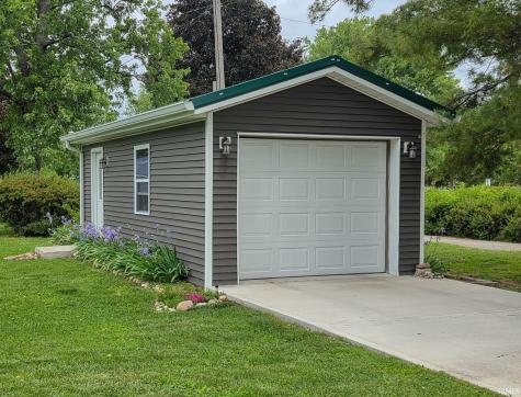 727 S Monticello Street Winamac IN 46996
