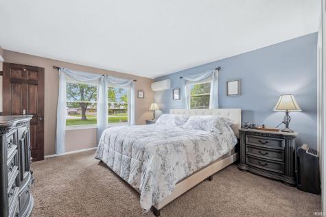 1008 Orlando Drive Fort Wayne IN 46825