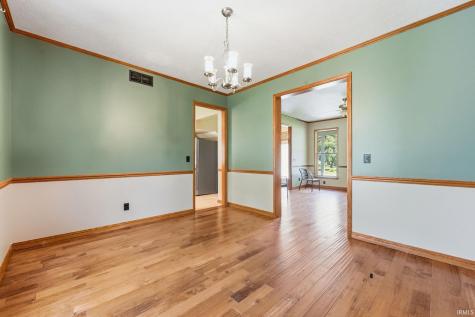 1709 S Walnut Drive Warsaw IN 46580