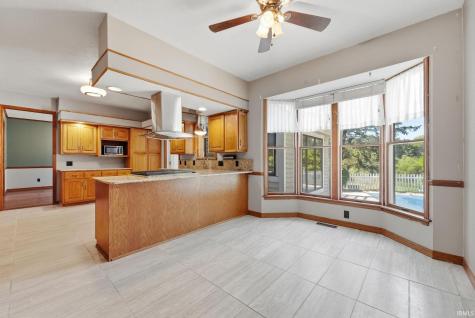 1709 S Walnut Drive Warsaw IN 46580