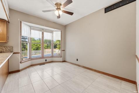 1709 S Walnut Drive Warsaw IN 46580