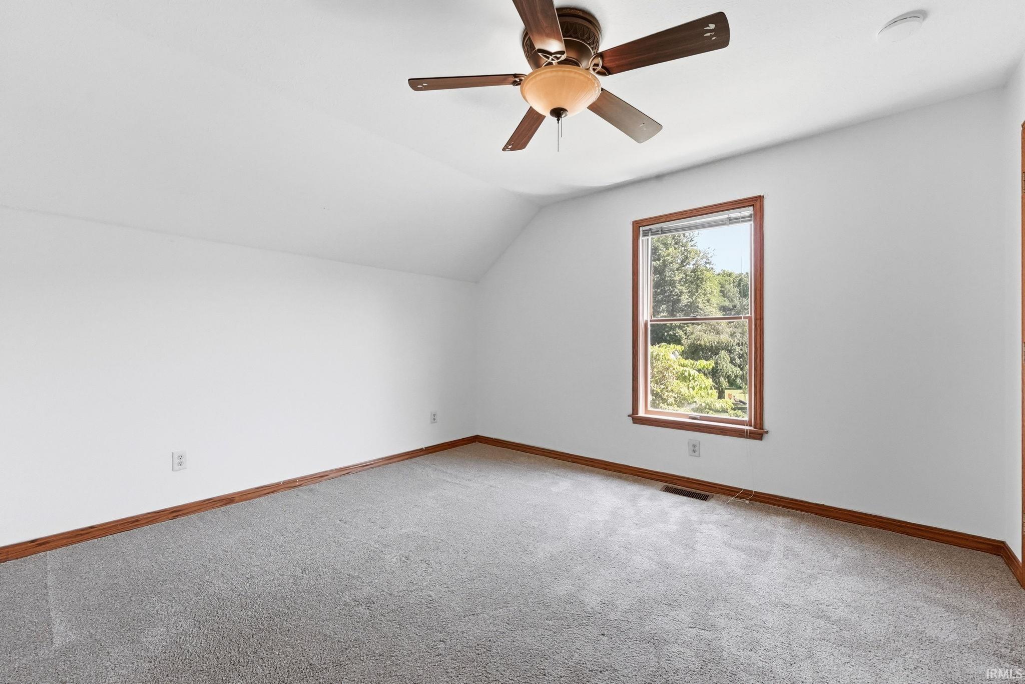 1709 S Walnut Drive Warsaw IN 46580