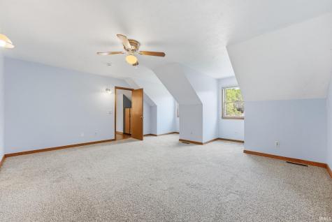 1709 S Walnut Drive Warsaw IN 46580