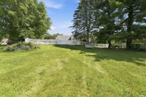 1709 S Walnut Drive Warsaw IN 46580