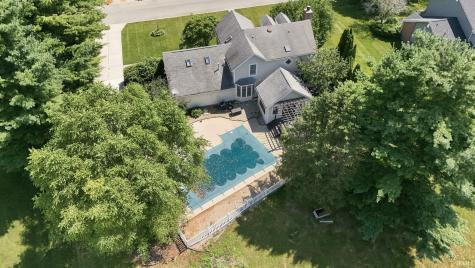 1709 S Walnut Drive Warsaw IN 46580