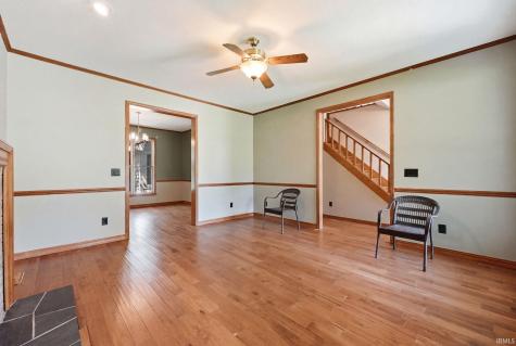 1709 S Walnut Drive Warsaw IN 46580