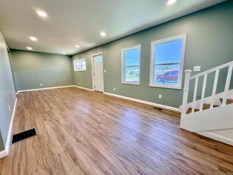 1207 E Eichel Avenue Evansville IN 47711