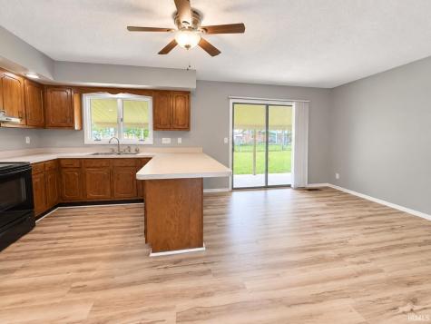 7908 S Hickory Lane Daleville IN 47334