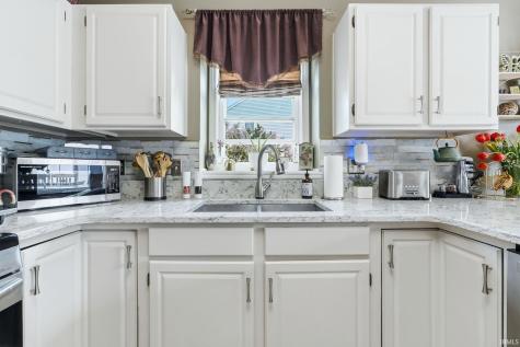 14523 Firethorne Path Fort Wayne IN 46814