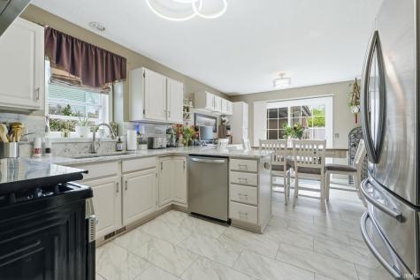 14523 Firethorne Path Fort Wayne IN 46814