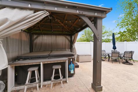 14523 Firethorne Path Fort Wayne IN 46814