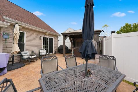 14523 Firethorne Path Fort Wayne IN 46814