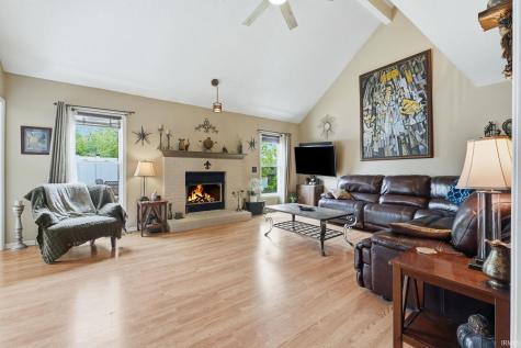 14523 Firethorne Path Fort Wayne IN 46814